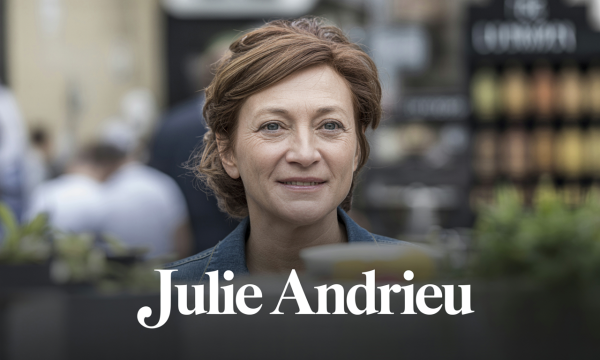 Illustration de Julie Andrieu, personnalité publique